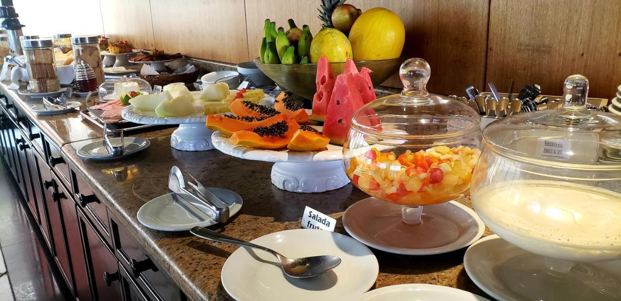 Lord Plaza Hotel Тейшейра де Фрейтас Екстериор снимка
