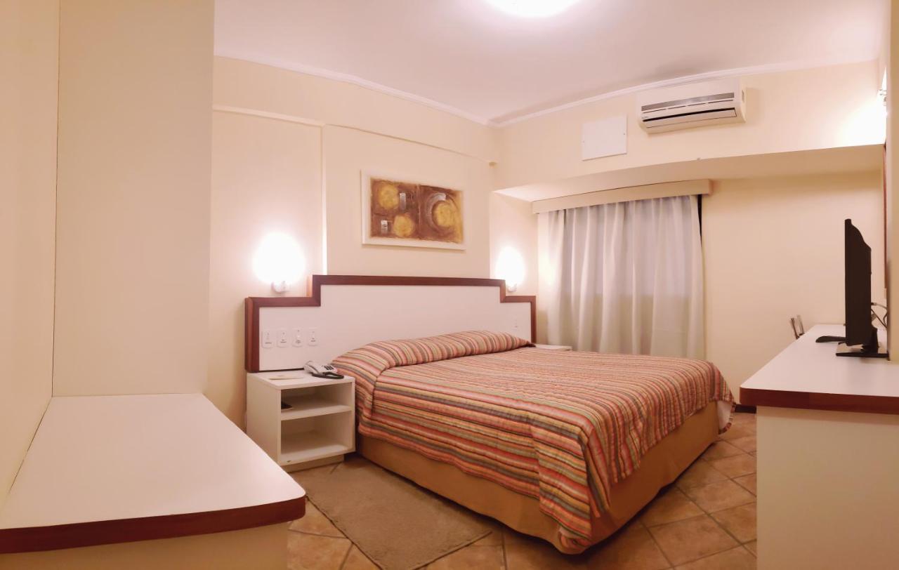 Lord Plaza Hotel Тейшейра де Фрейтас Екстериор снимка