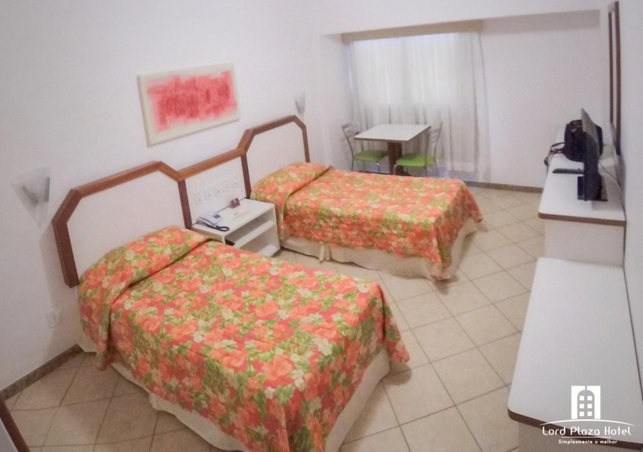 Lord Plaza Hotel Тейшейра де Фрейтас Екстериор снимка